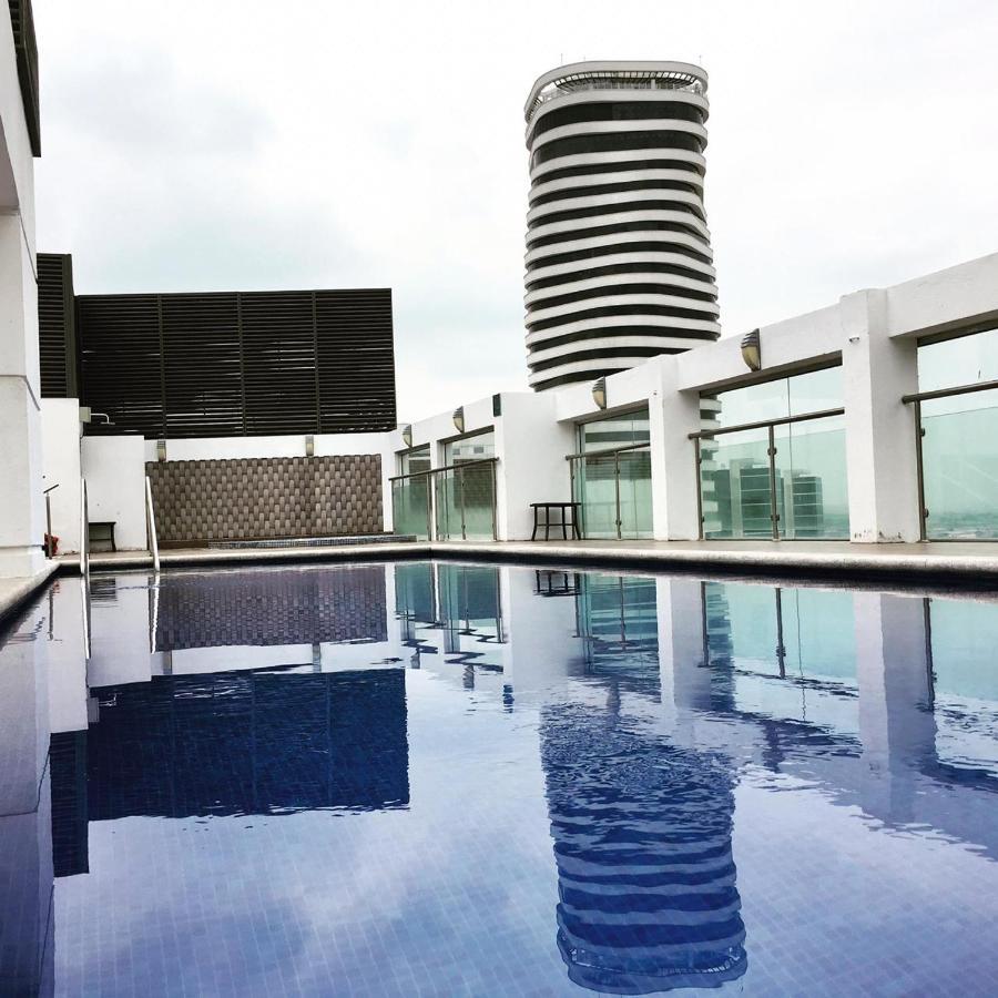 Luxury Suites River Front Guayaquil Esterno foto